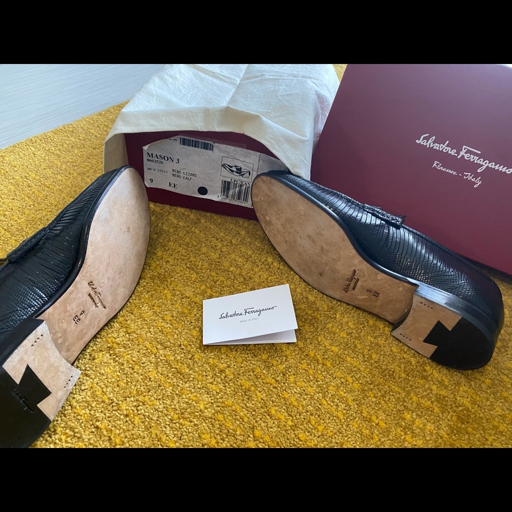 🏃‍♂️Salvatore Ferragamo Shoes (Mason 3)🏃‍♂️ - Picture 3 of 4